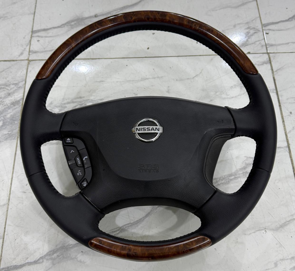 Black leather stearing for nissan Vitec model 2005-2025